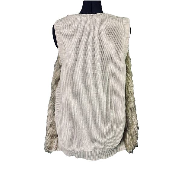 Maurices Womens XXL Faux Feather Fur Open Crochet Cardigan Vest Sweater Beige - Picture 3 of 7